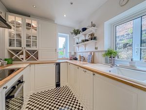 Photo 10- click for photo gallery